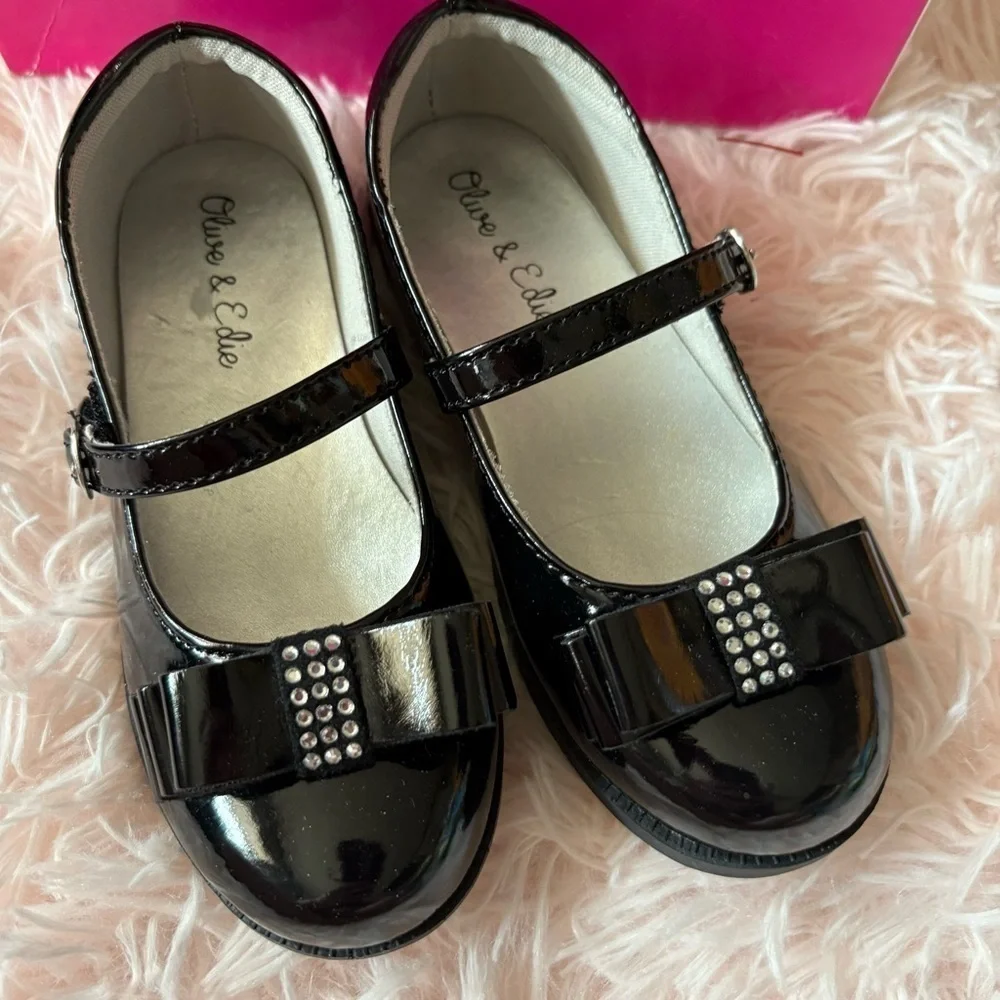 Olive & Edie Black Patent Leather Shiney Dress Shoes Sz 10 Bow Rhinestone